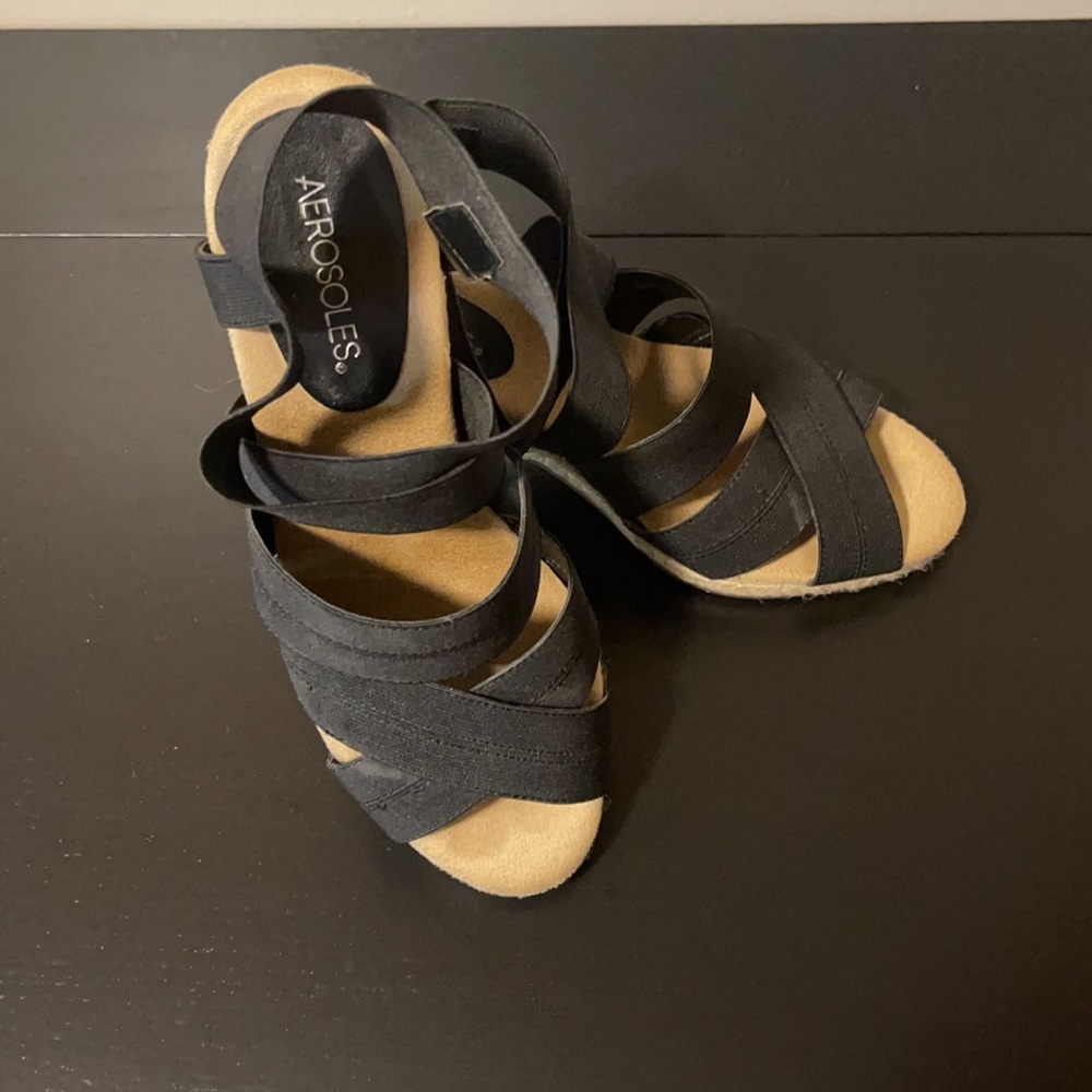 Gently worn black espadrilles - Picture 2 of 2